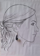 Load image into Gallery viewer, Earphone Earring
